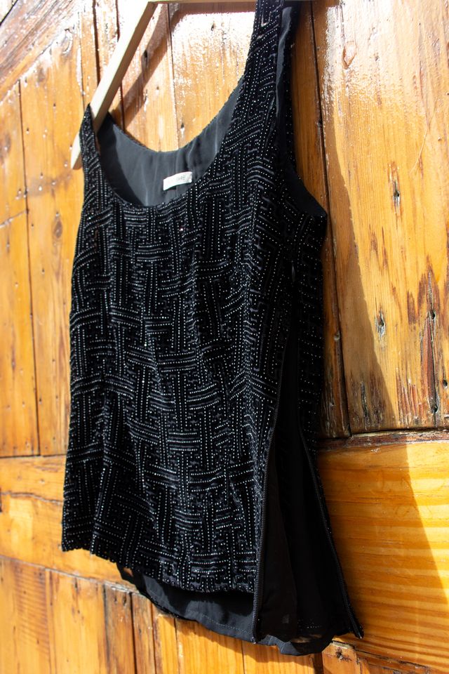 Estudio Erre Top Negro Terciopelo Tachuelas