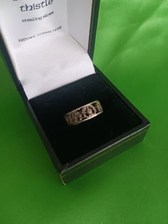 Anillo Plata Esterlina Cardo Escocés