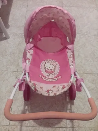 Carrito de muñecas Hello Kitty rosa