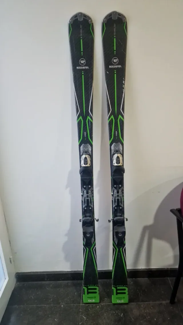 Esquís Rossignol PURSUIT 13 CARBON + Fijaciones