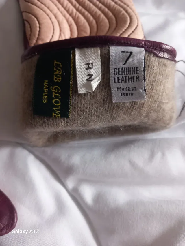 Guanti eleganti rosa e viola