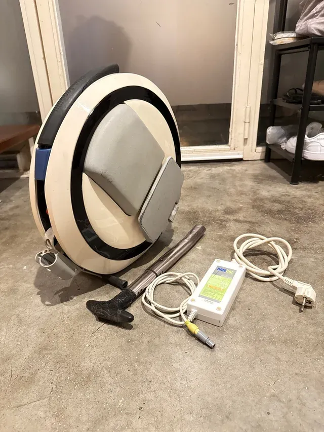 Monociclo elettrico Ninebot One e Segway