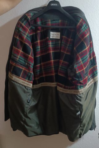 Chaquetón de cuero vuelto