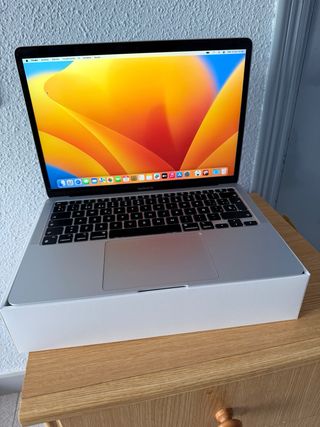 MacBook Air 13’’ M1 2020 SOLO 12 ciclos como nuevo