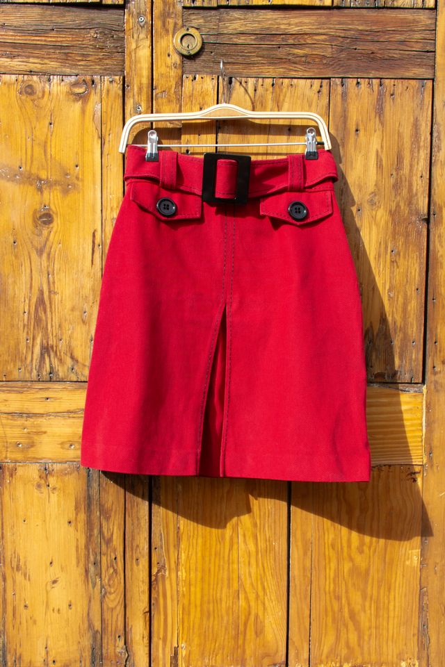 Minifalda marca Roberto Verino color rojo