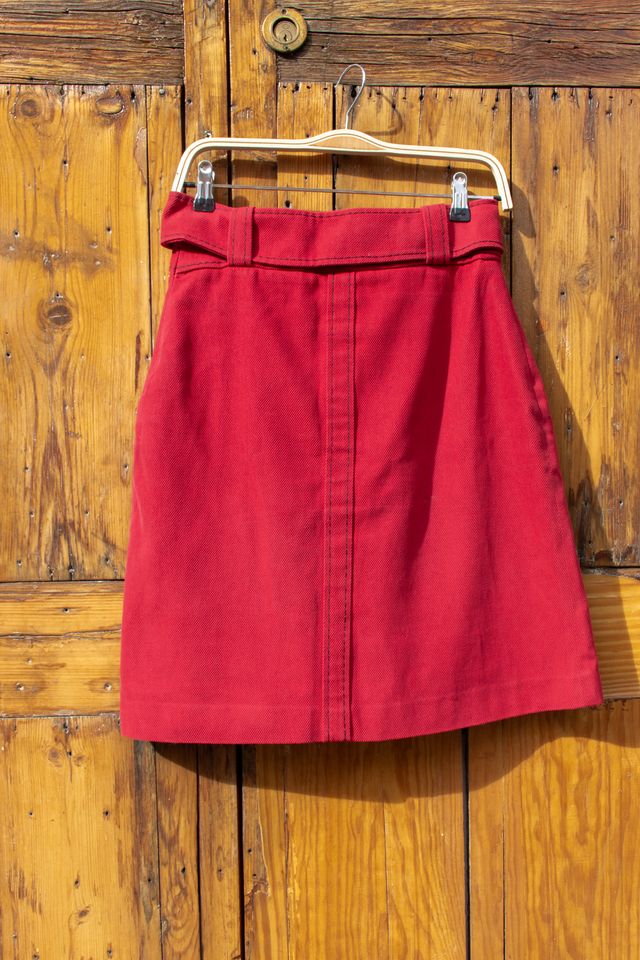 Minifalda marca Roberto Verino color rojo