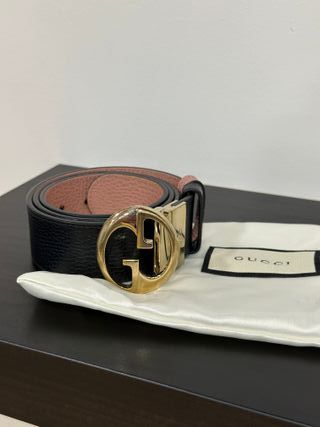 Cinturón Gucci Negro y Rosa con Hebilla GG Dorada