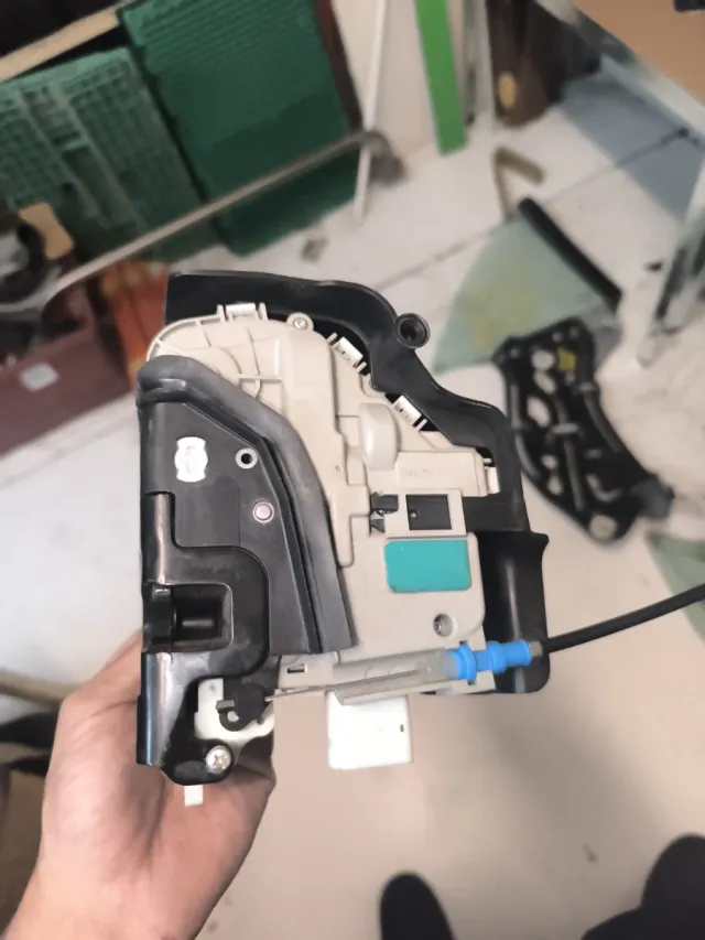 Cerradura Audi A3 2015