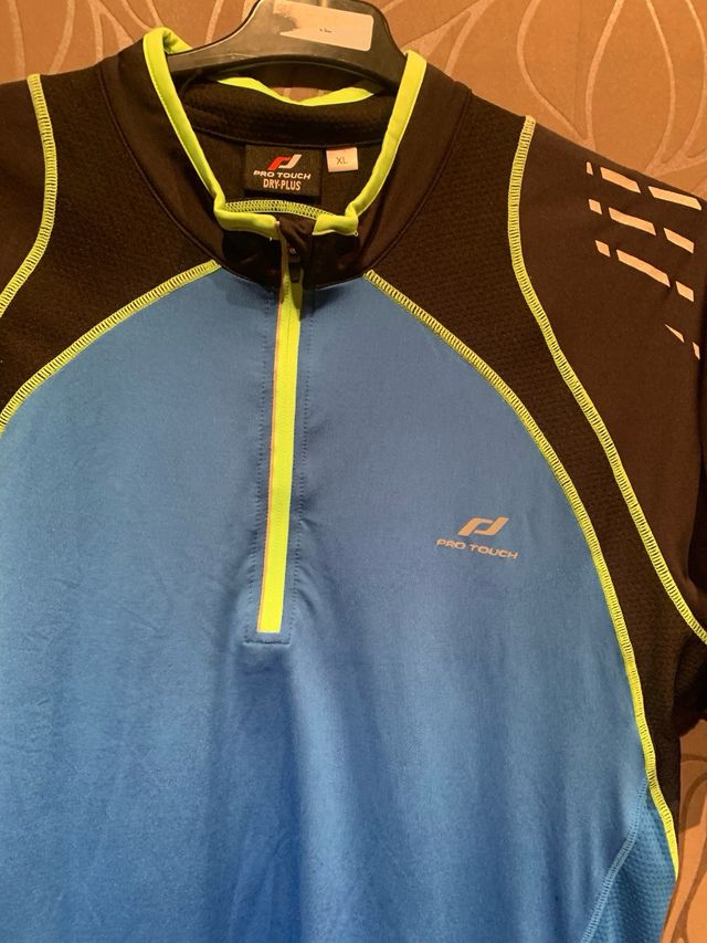 Camiseta Ciclismo Azul y Negra Media Cremallera