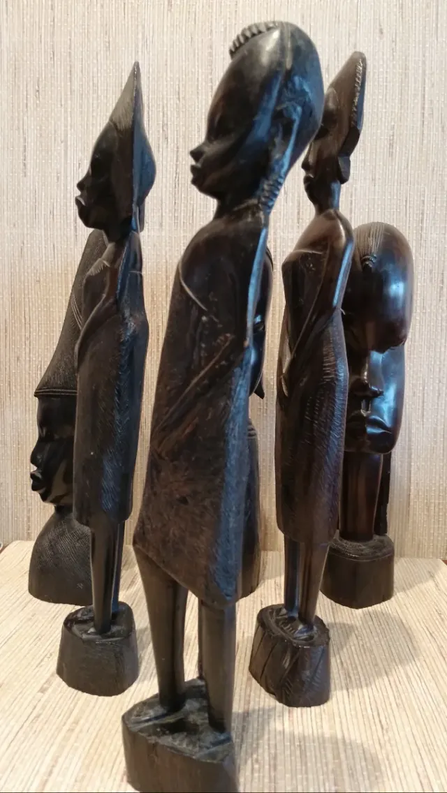 Escultura de ébano figuras africanas