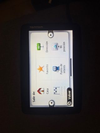 Navegador GPS TomTom con accesorios