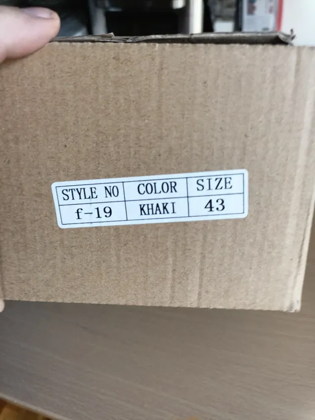 Zapatillas Beige Talla 43/44 Nuevas a estrenar