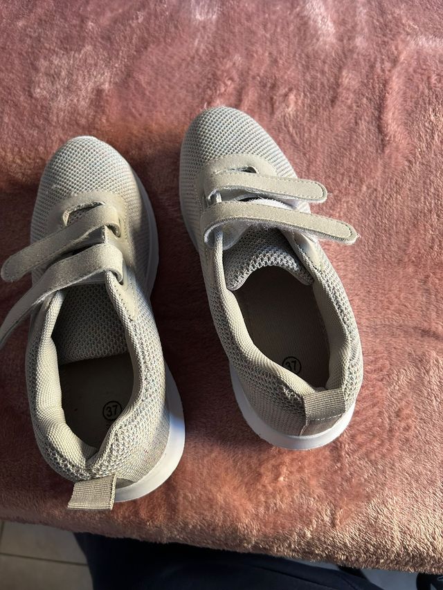 Zapatillas beige velcro mujer talla 37