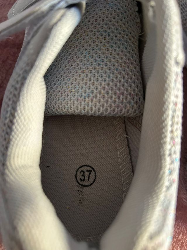 Zapatillas beige velcro mujer talla 37