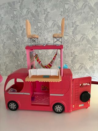 Autocaravana Barbie Rosa