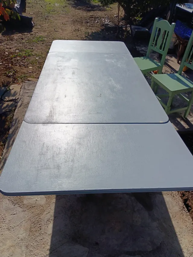 Mesa extensible y 6 sillas