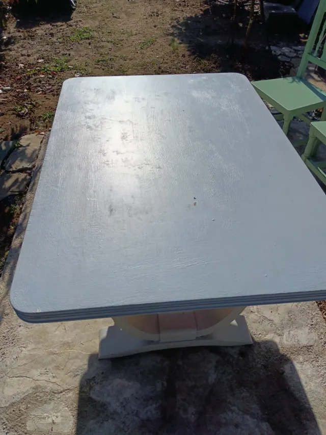 Mesa extensible y 6 sillas