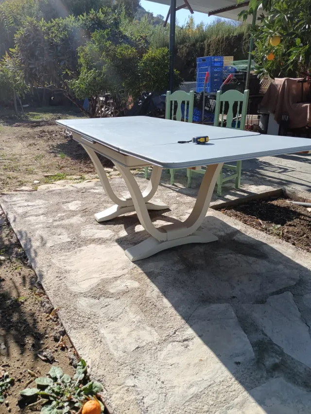 Mesa extensible y 6 sillas