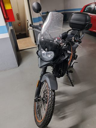 Moto UM Adventure TT 125