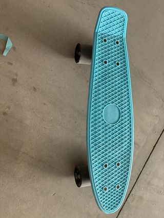 Mini skate / monopatín azul