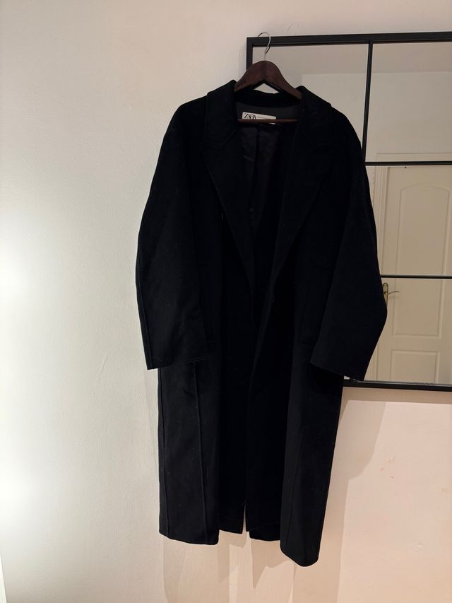 Abrigo largo oversize paño negro Zara Talla XS