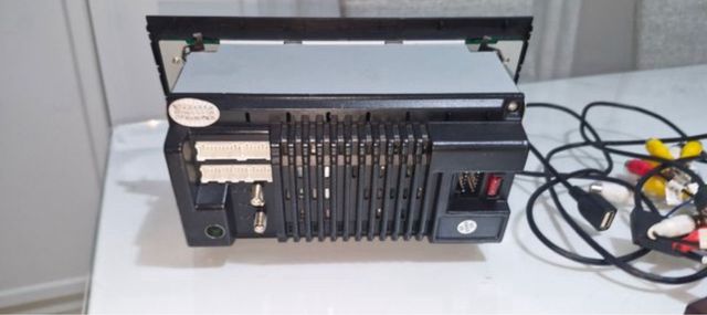 Rádio Android Audi B6 Danificado