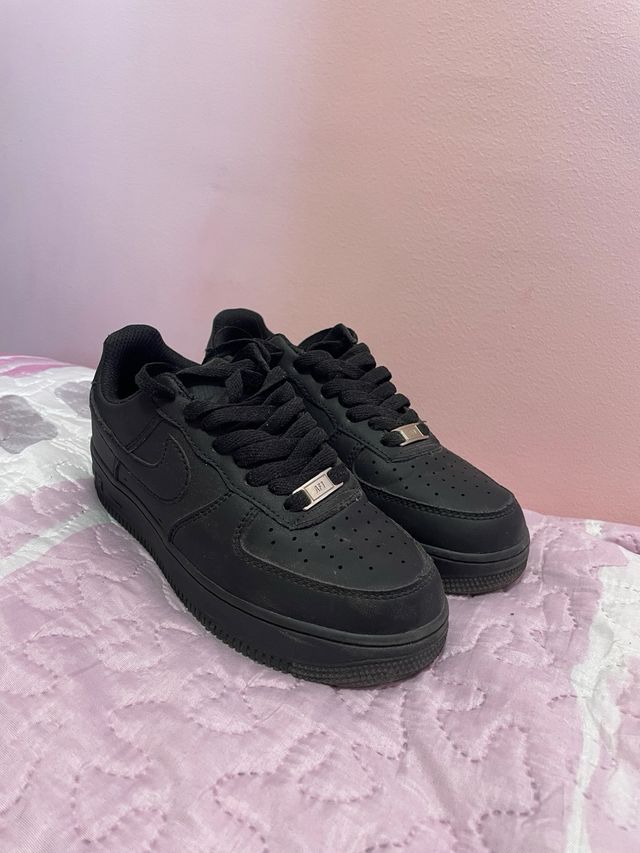 Nike Air Force 1 Negras