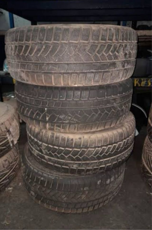 Neumáticos de coche seminuevos