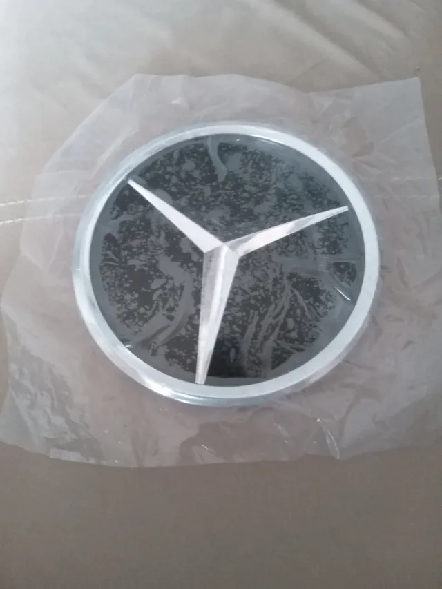 Emblema  Mercedes-Benz
