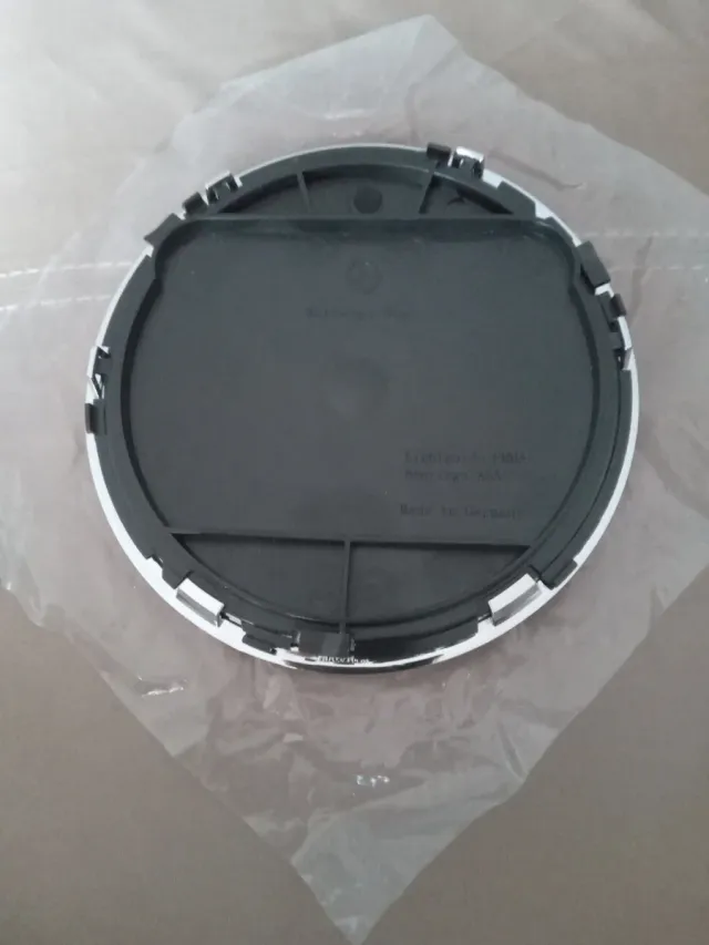 Emblema  Mercedes-Benz