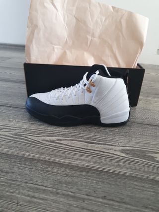 Jordan 12 Taxi 2025 Taglia 45