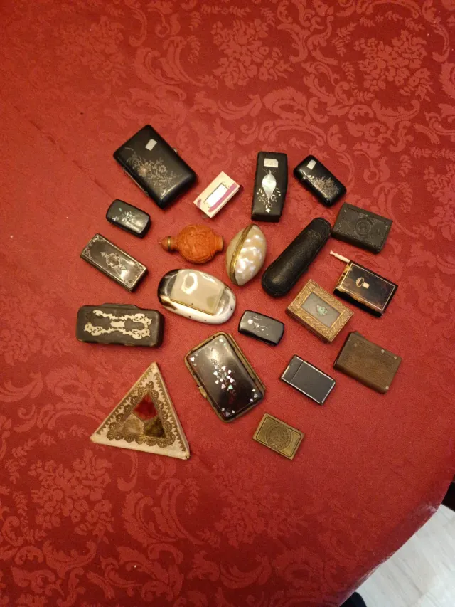 Lote Vintage: Cajitas y Boquilla Cigarro