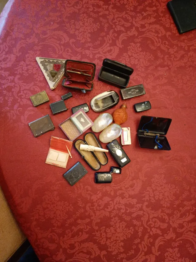 Lote Vintage: Cajitas y Boquilla Cigarro