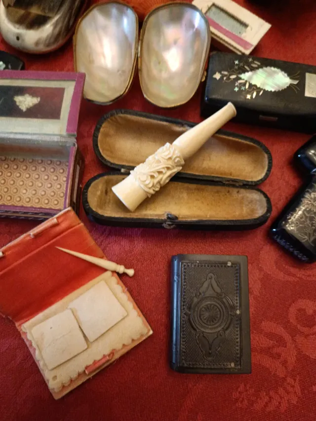 Lote Vintage: Cajitas y Boquilla Cigarro