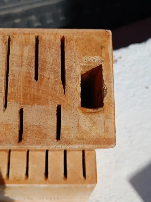 Bloque de madera para 14 cuchillos