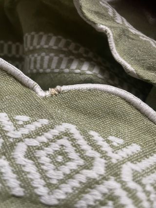 Copriletto lino ricamato a mano