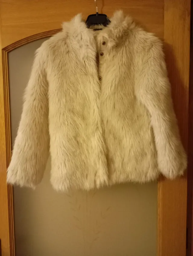 Abrigo niña H&M beige peludo talla 9 10