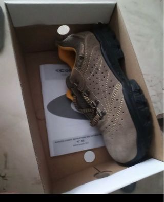 Zapatos de seguridad COFRA Talla 42