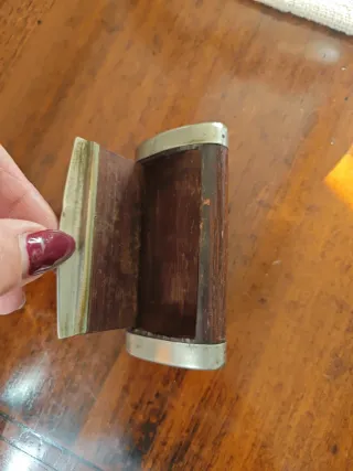 Tabacchiera antica in legno e metallo