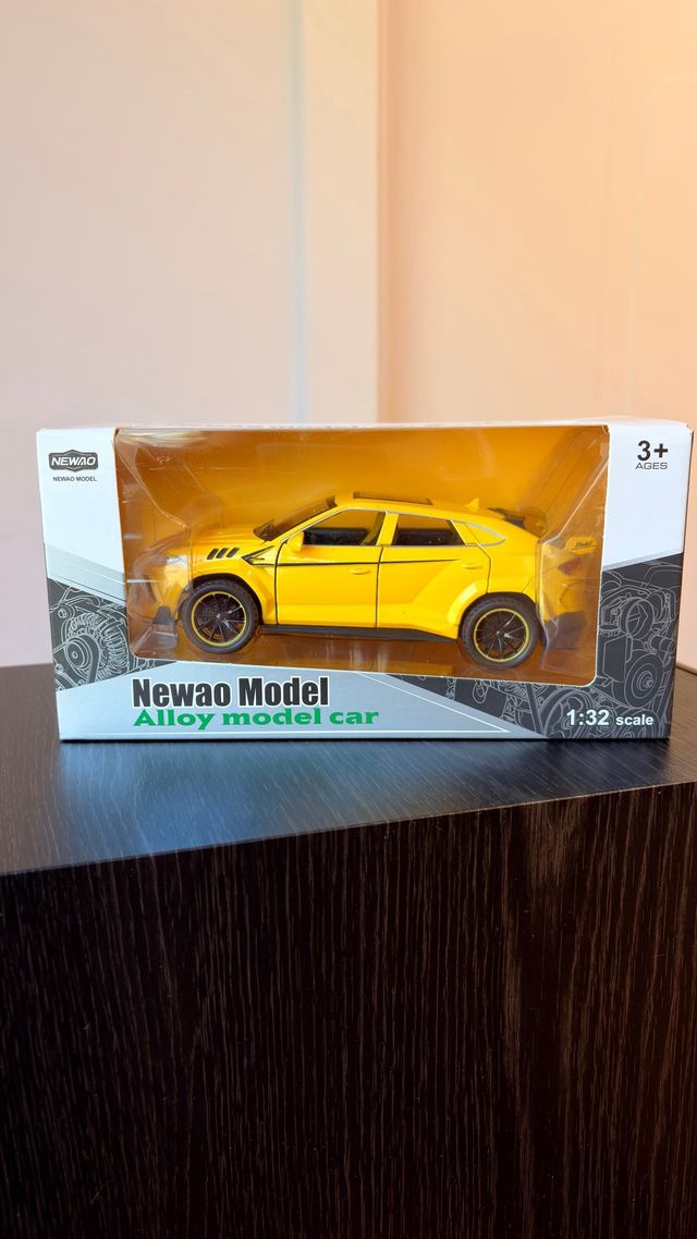 Coche de juguete Newao 1:32 Amarillo