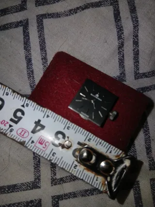 Antiguo Reloj BUCHERER  Cuerda funciona