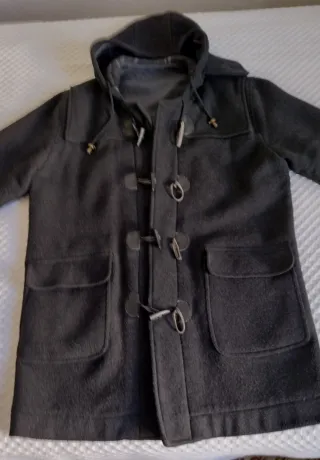 Abrigo parka negro Núñez de Arenas.