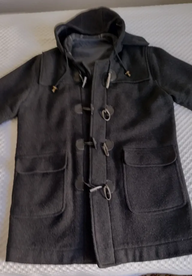 Abrigo parka negro Núñez de Arenas.