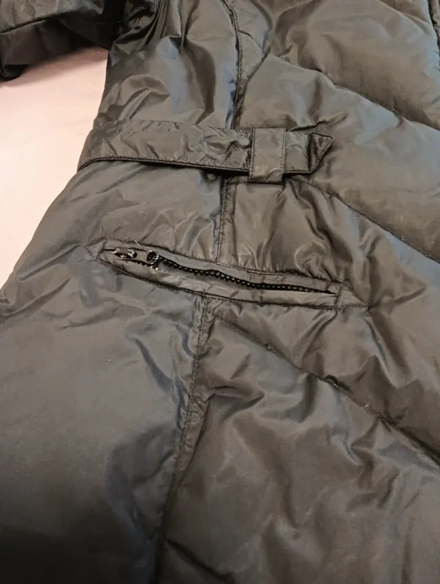 Abrigo acolchado negro mujer.