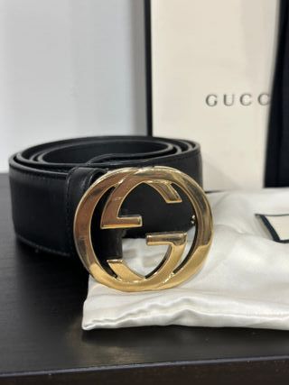 Cinturón Gucci Negro y Dorado