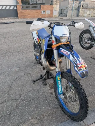 Husaberg TE 300 2T