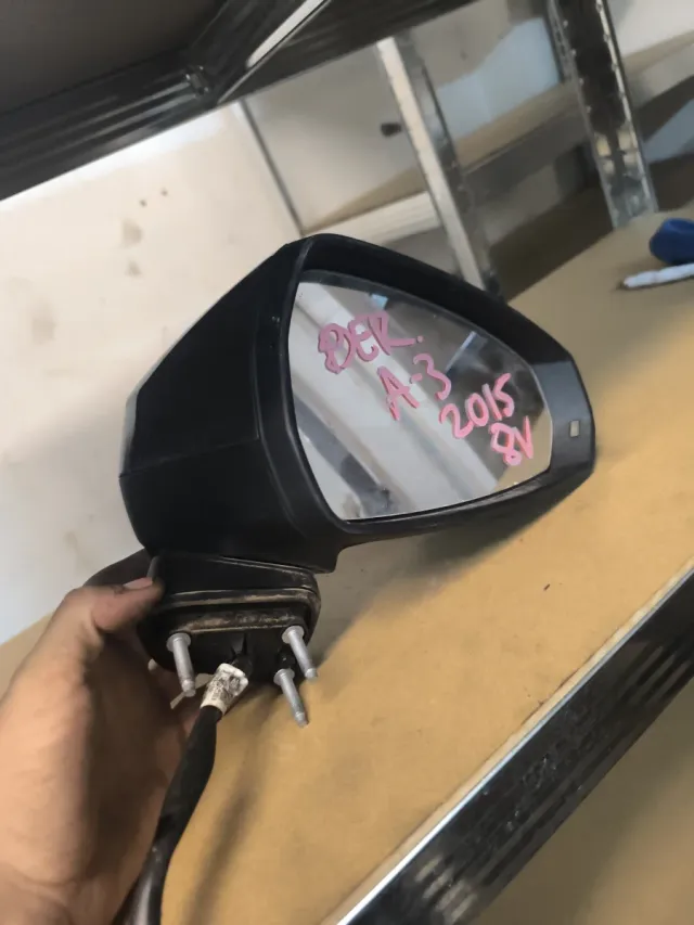 Retrovisor derecho Audi A3 2015