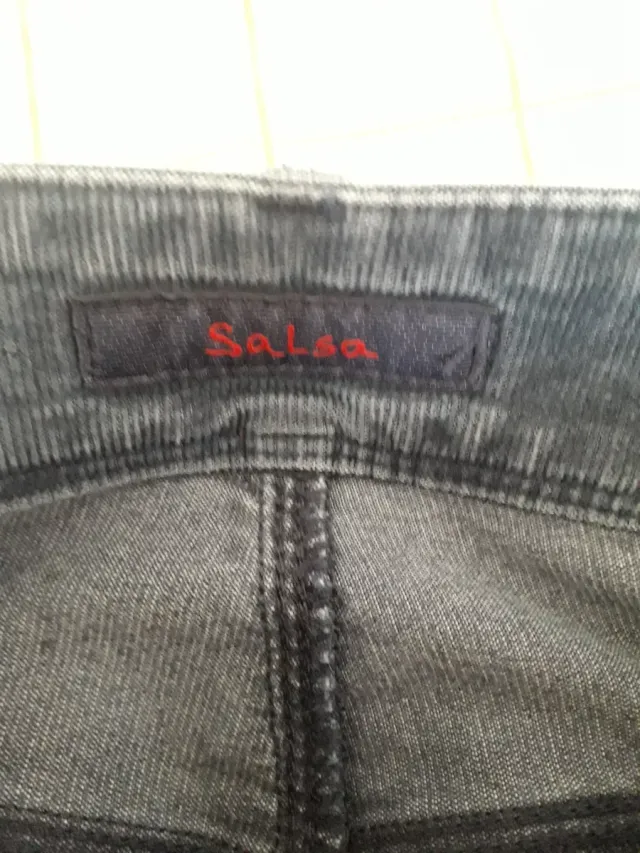 Pantalón pitillo pana estilo vaquero