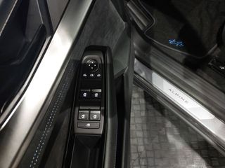 Renault Austral Austral 1.2 full hybrid e-tech Esprit Alpine 146kW Esprit Alpine