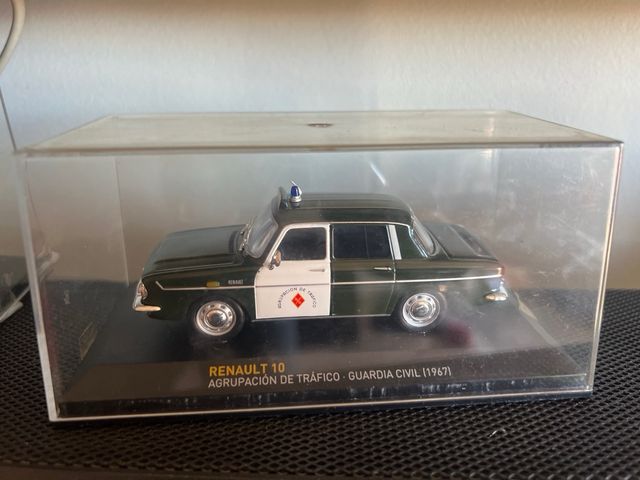 Renault 10 e furgão Atestados Guardia Civil